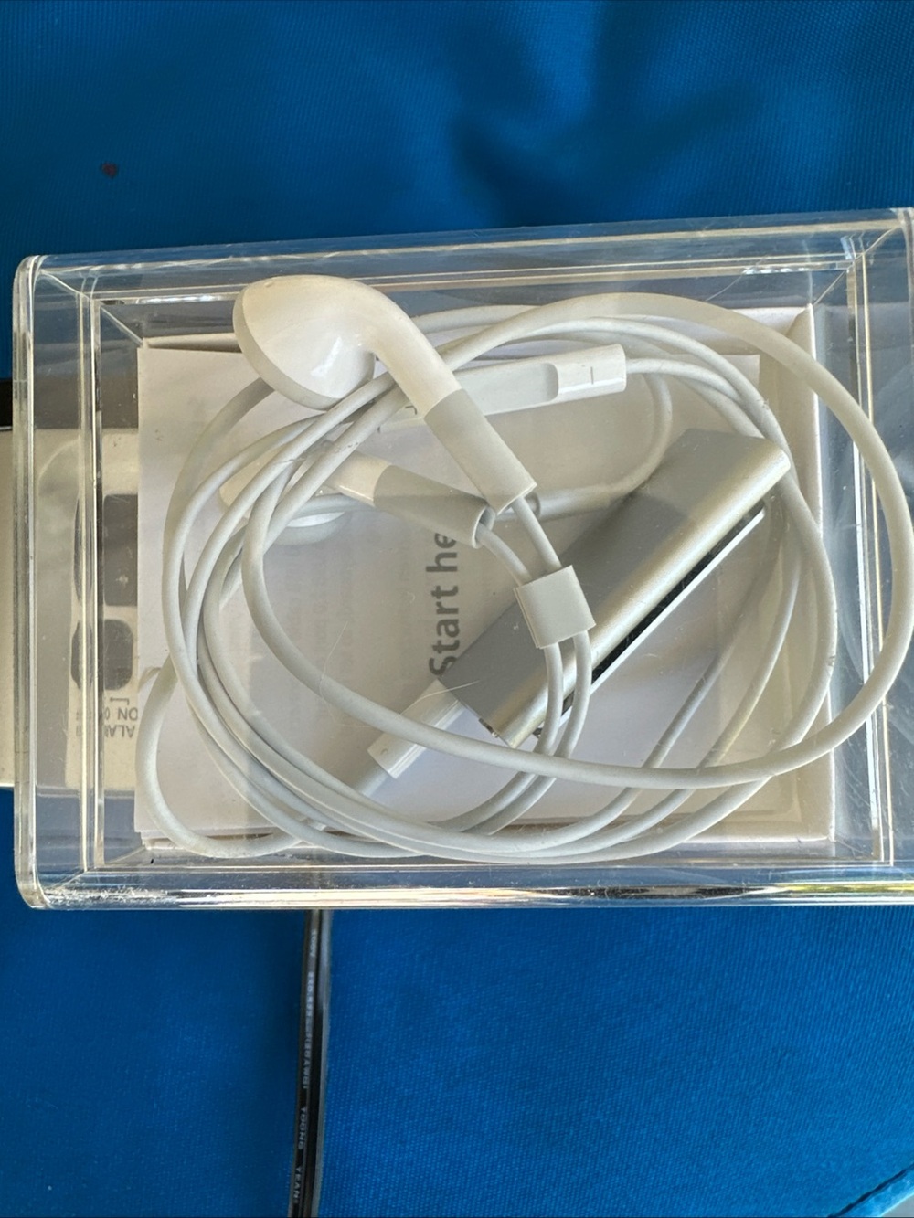 Apple  iPod shuffle 3 generation